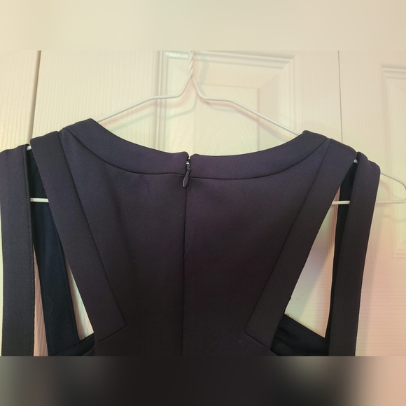 NWOT Guess Bodycon Navy Blue Dress 💙🌴 - Picture 5 of 7